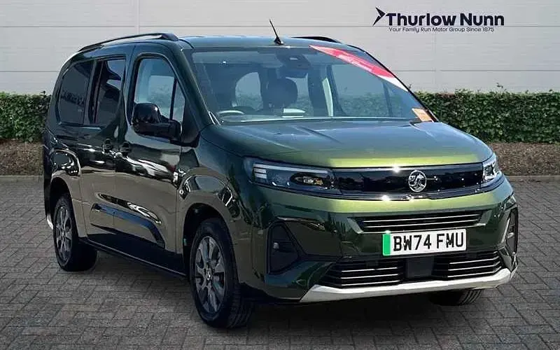 Used Vauxhall Combo Ultimate 100 kW (136 HP) 2026 MPV