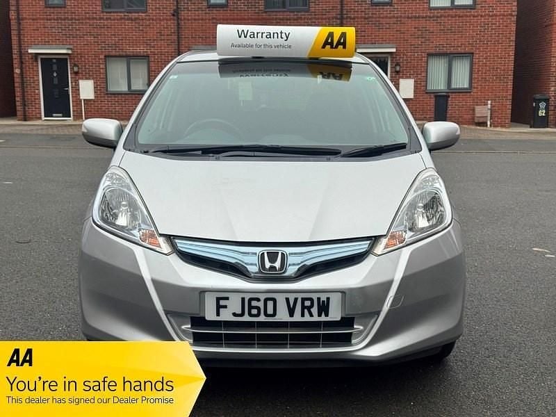 Used Honda Jazz Hybrid 100 HP (73 kW) 2010 Silver Hatchback