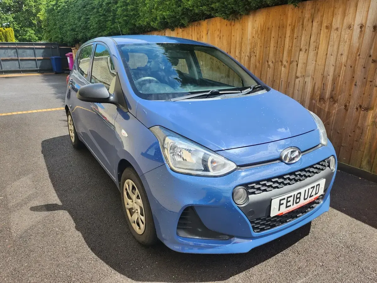 Used Hyundai i10 67 HP (49 kW) 2018 Blue Hatchback