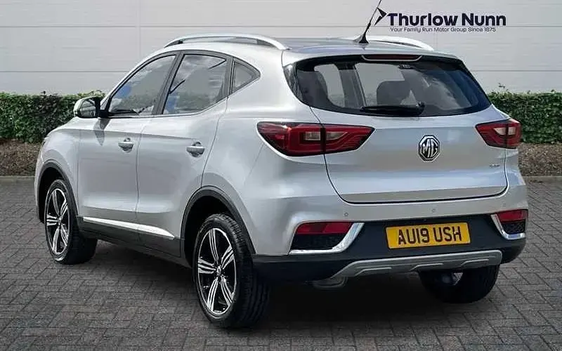 Used MG ZS Exclusive 111 HP (81 kW) 2018 Silver SUV