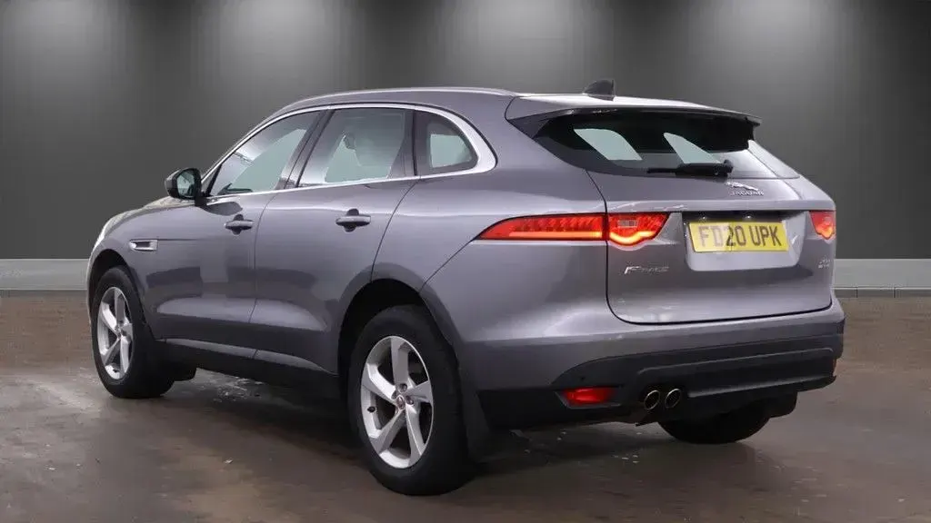 Used Jaguar F-Pace Portfolio 180 HP (132 kW) 2020 Grey SUV