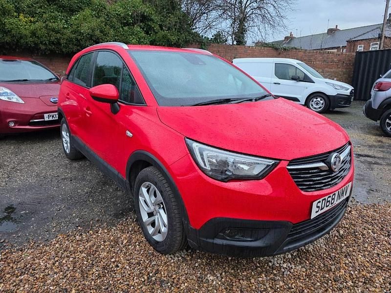 Used Vauxhall Crossland X 81 HP (59 kW) 2018 Red SUV