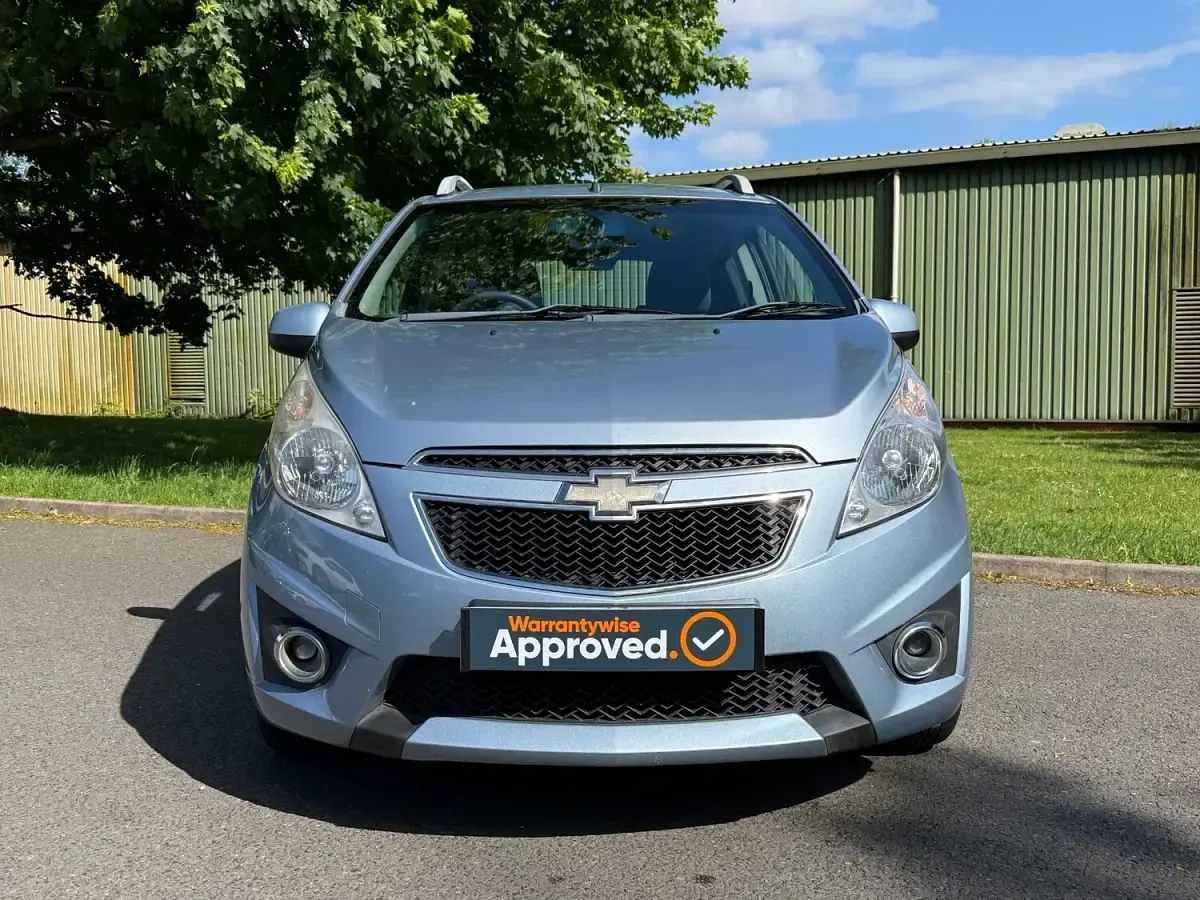 Used Chevrolet Spark LT 81 HP (59 kW) 2010 Blue Hatchback
