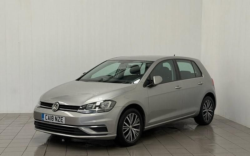 Used VW Golf VII SE 116 HP (85 kW) 2018 Silver Hatchback