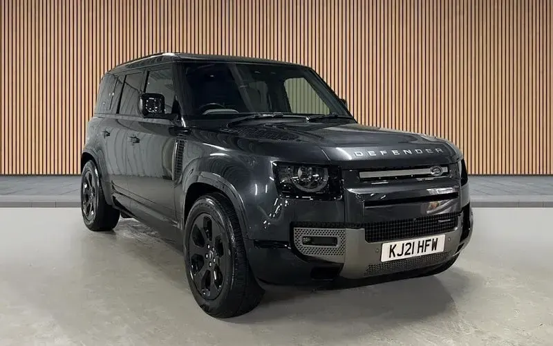 Used Land Rover Defender HSE Dynamic 249 HP (183 kW) 2025 SUV