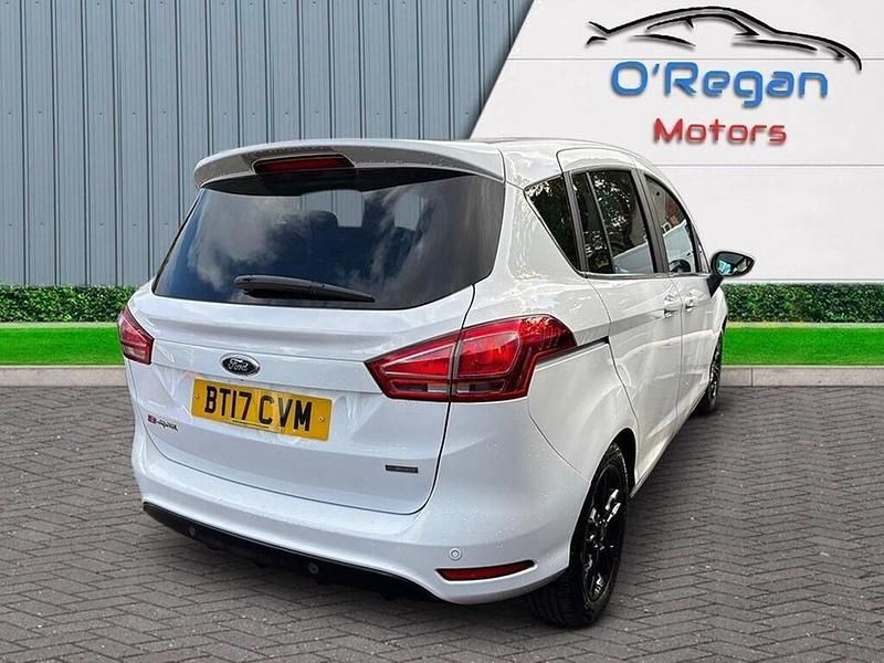 Used Ford B-MAX Zetec 2017 White MPV