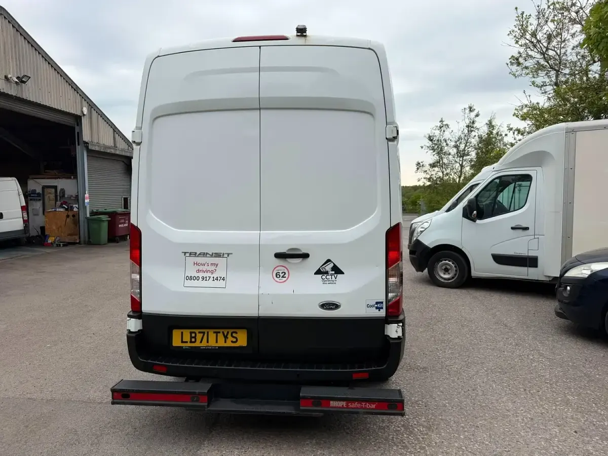 Used Ford Transit 130 HP (95 kW) 2022 White Van