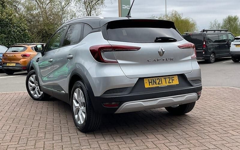 Used Renault Captur Iconic 91 HP (66 kW) 2022 SUV