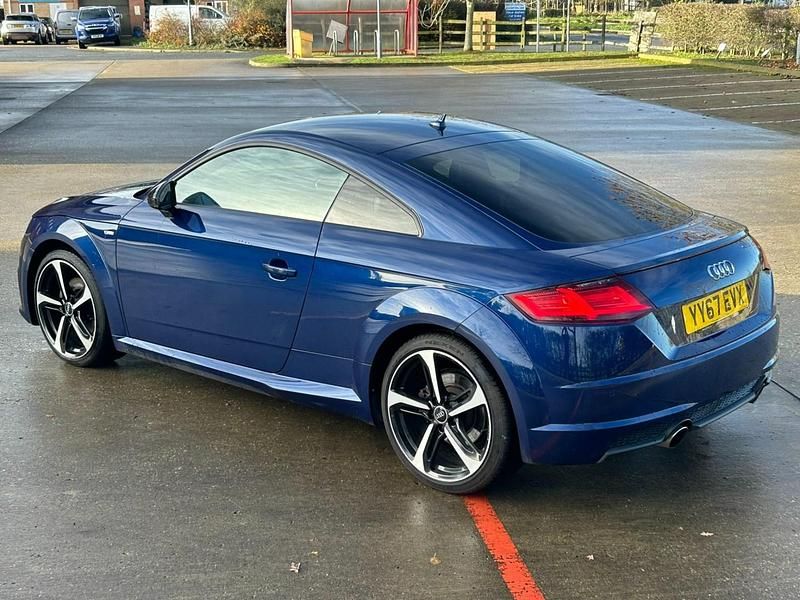 Używany Audi TT Black Edition 230 KM (169 kW) 2017 Niebieski Coupe