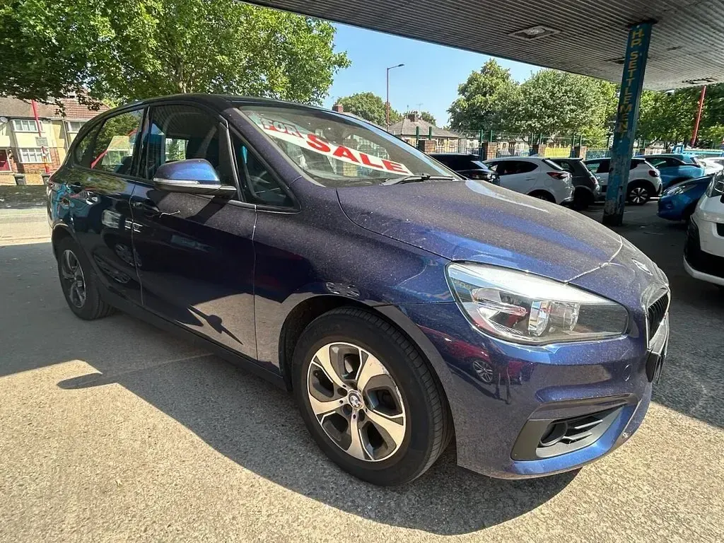 Used BMW 218 150 HP (110 kW) 2016 Blue Hatchback