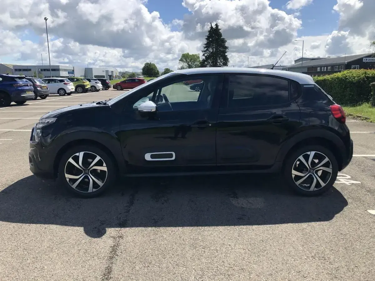Used Citroën C3 PureTech 82 HP (60 kW) 2021 Black Hatchback