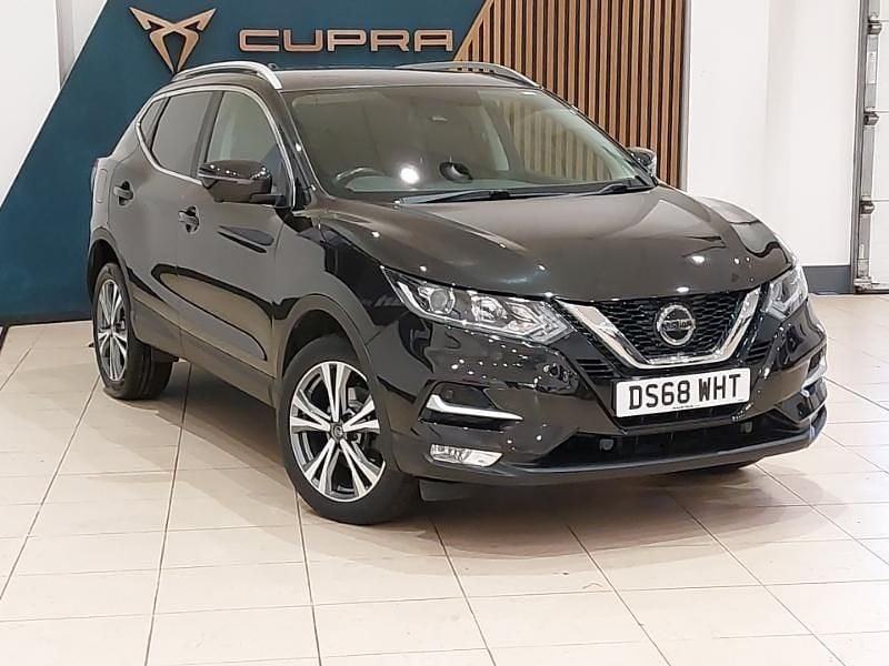 Used Nissan Qashqai N-Connecta 140 HP (102 kW) 2018 Black SUV