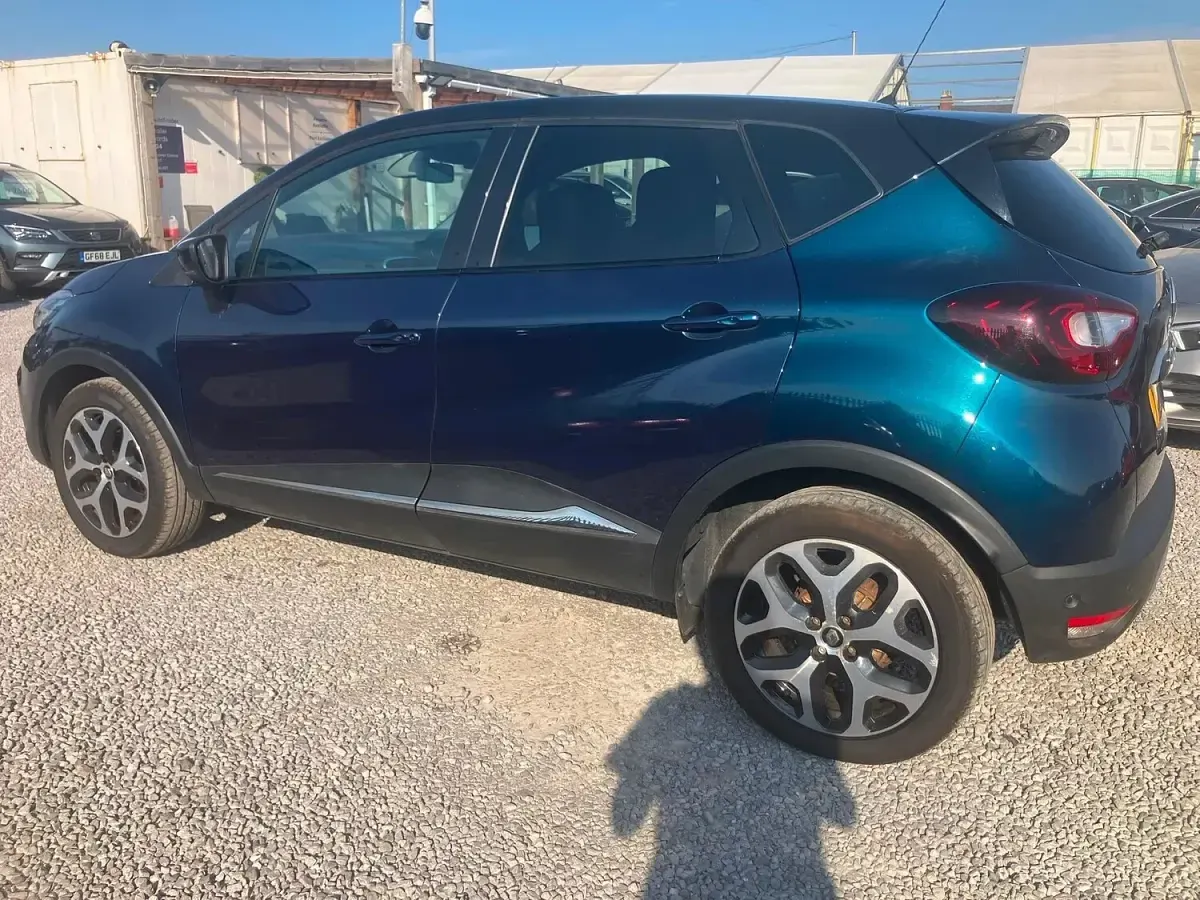 Used Renault Captur GT-Line 90 HP (66 kW) 2019 Blue/black SUV