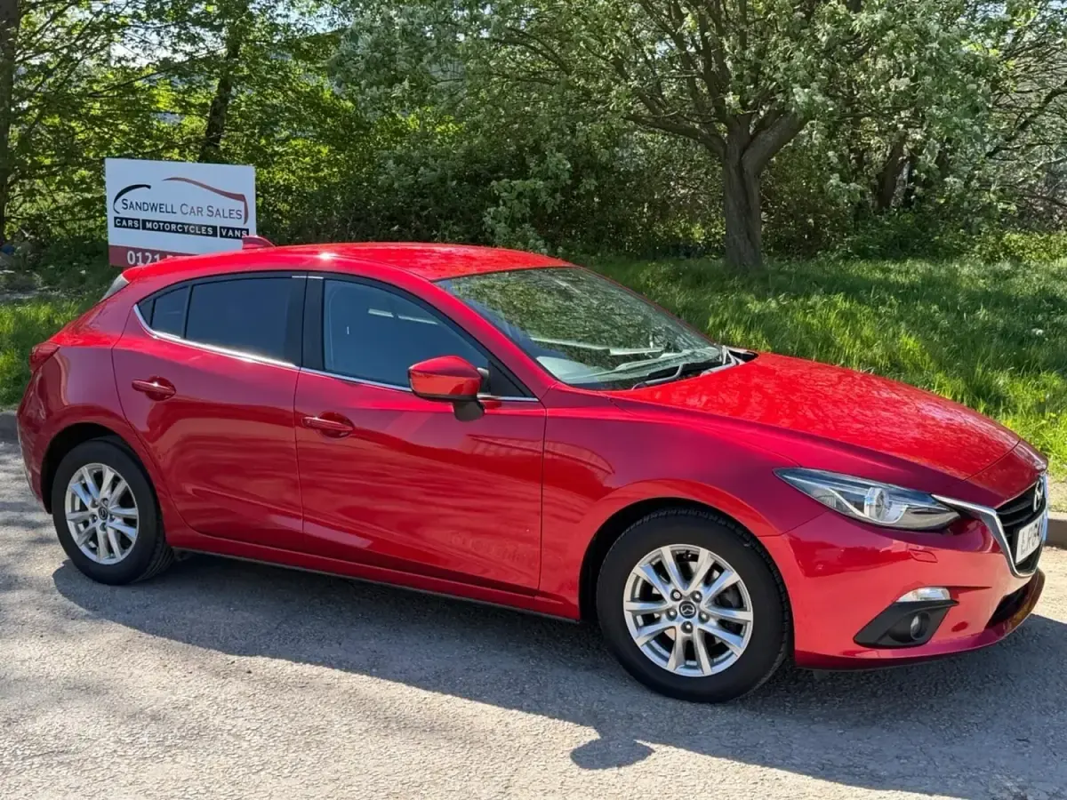 Usado Mazda 3 2014 Rojo Utilitario