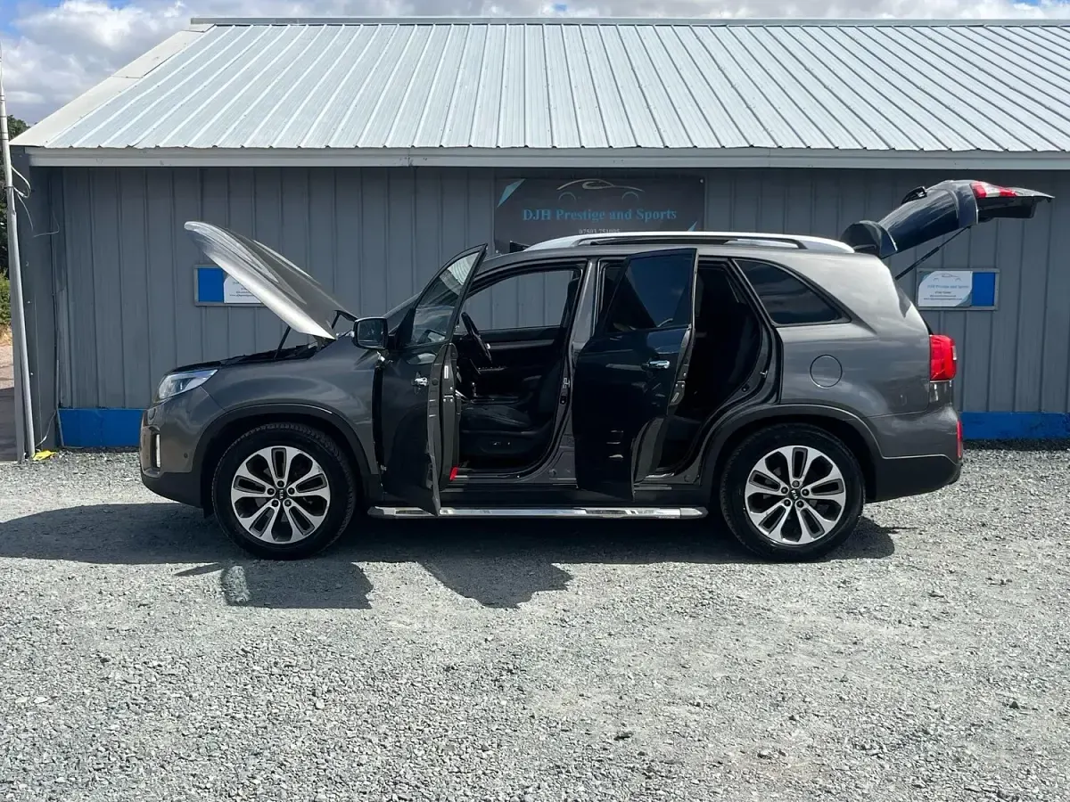 Used Kia Sorento 200 HP (147 kW) 2015 Silver SUV