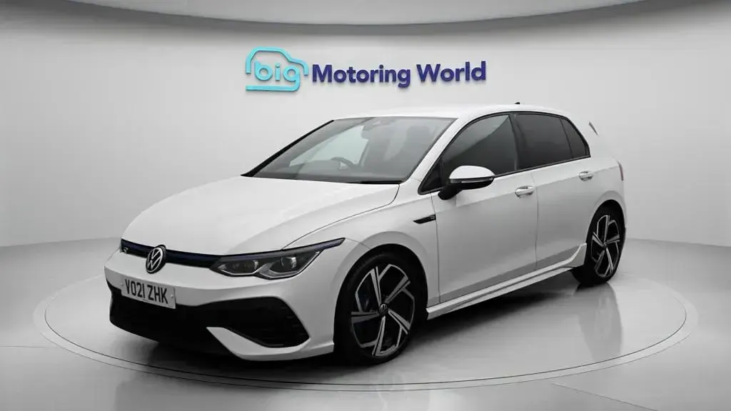 Used VW Golf VII R 320 HP (235 kW) 2021 White Hatchback