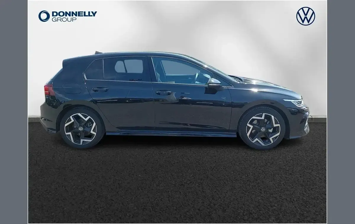 Used VW Golf VIII R-line 150 HP (110 kW) 2026 Black Hatchback