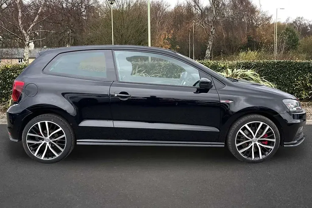 Usado VW Polo GTI 192 CV (141 kW) 2017 Negro Utilitario