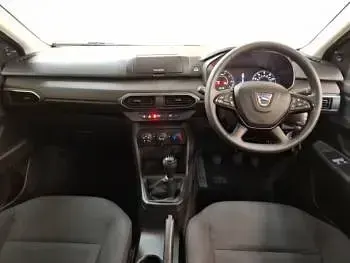 Used Dacia Sandero Essentiel 67 HP (49 kW) 2022 Red Hatchback