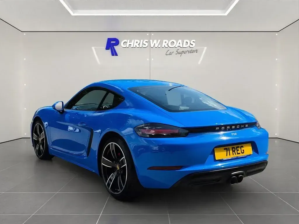 Used Porsche 718 Cayman 300 HP (220 kW) 2021 Blue Coupe