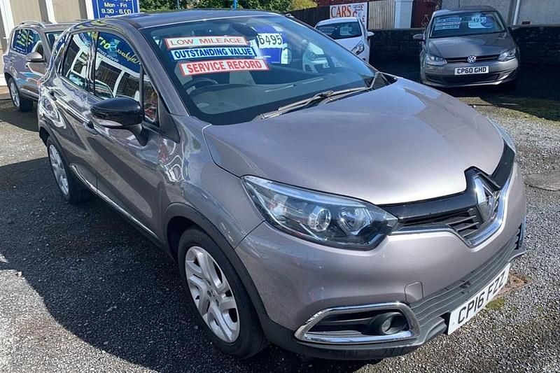 Grey Used 2016 Renault Captur Dynamique SUV | £5,995 (Fair price) - Image 1/1