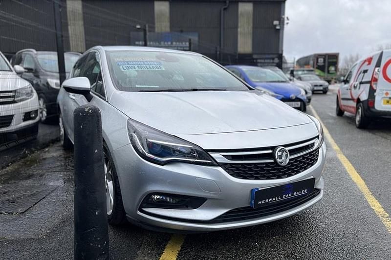 Used Vauxhall Astra SRi 2016 Silver Hatchback