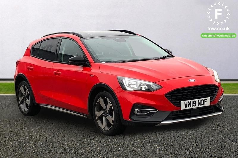 Used Ford Focus Active 125 HP (91 kW) 2019 Red Hatchback