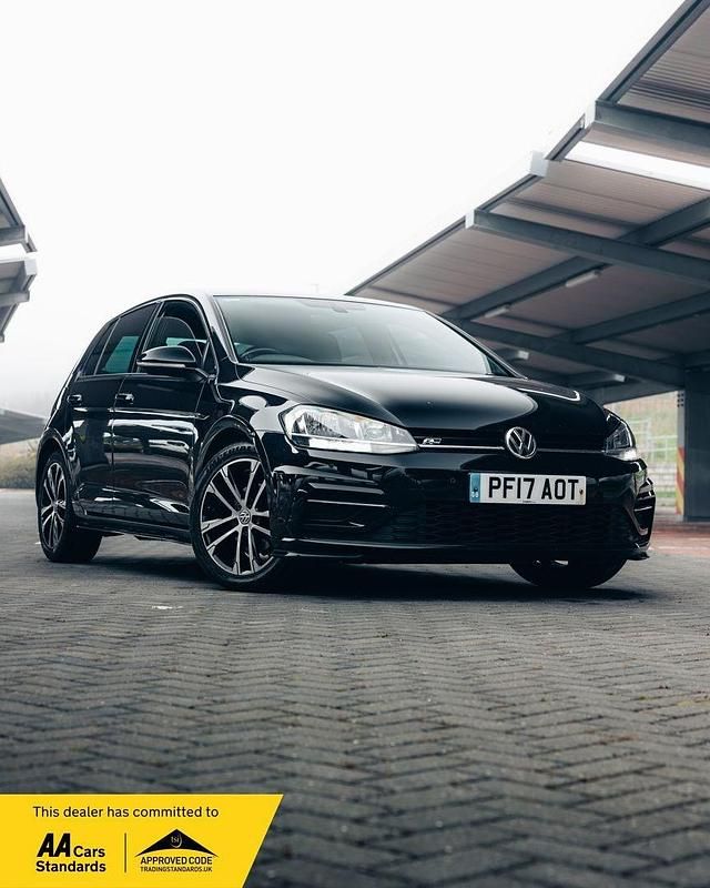 Used VW Golf VII R-line 150 HP (110 kW) 2017 Black Hatchback