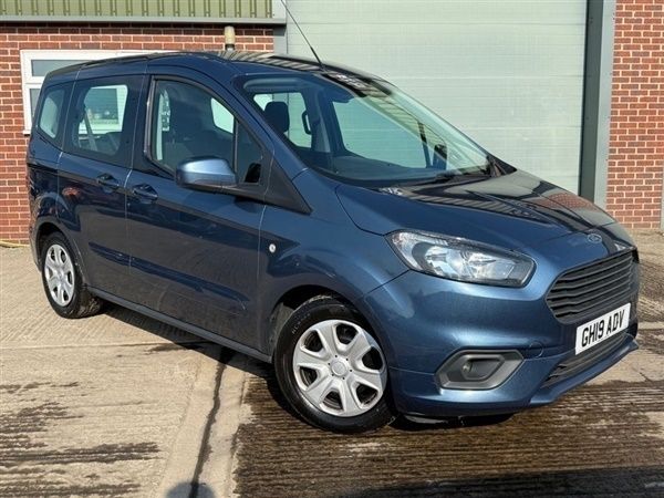 Blue Used 2019 Ford Tourneo Courier Zetec MPV | £7,695 (Fair price) - Image 1/1