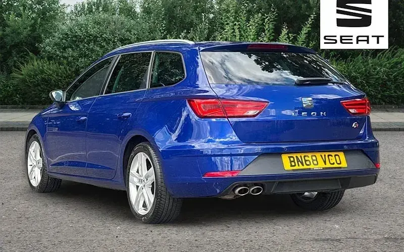 Used Seat Leon FR 131 HP (96 kW) 2018 Blue Estate