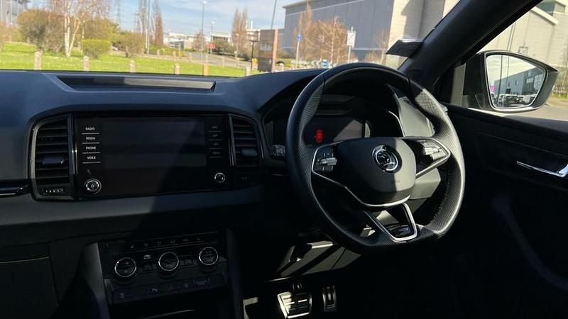 Used Skoda Karoq SportLine 150 HP (110 kW) 2025 Graphite grey metallic SUV