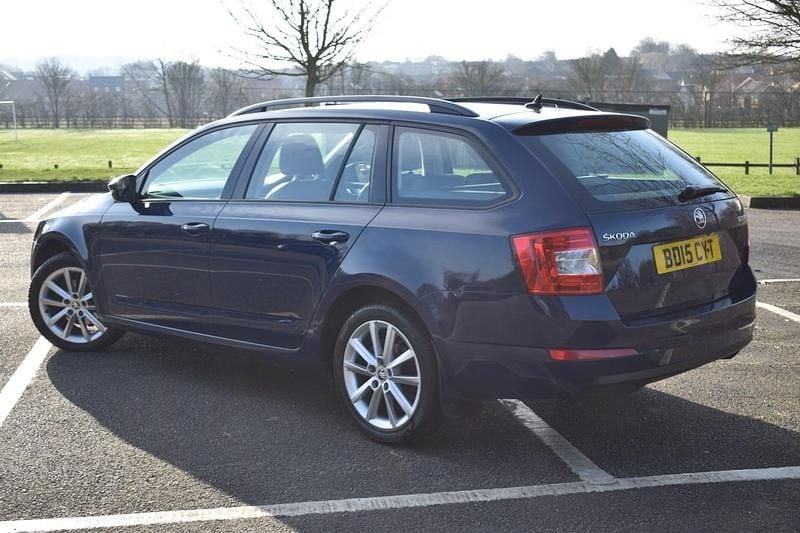 Used Skoda Octavia Elegance 2015 Blue Hatchback