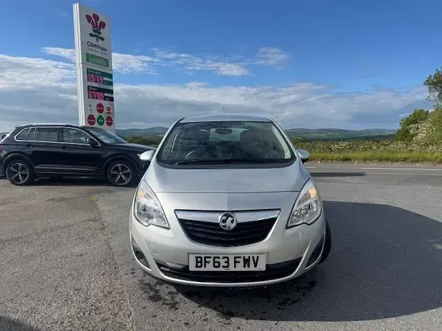 Używany Vauxhall Meriva S 110 KM (80 kW) 2014 Srebrny Minivan