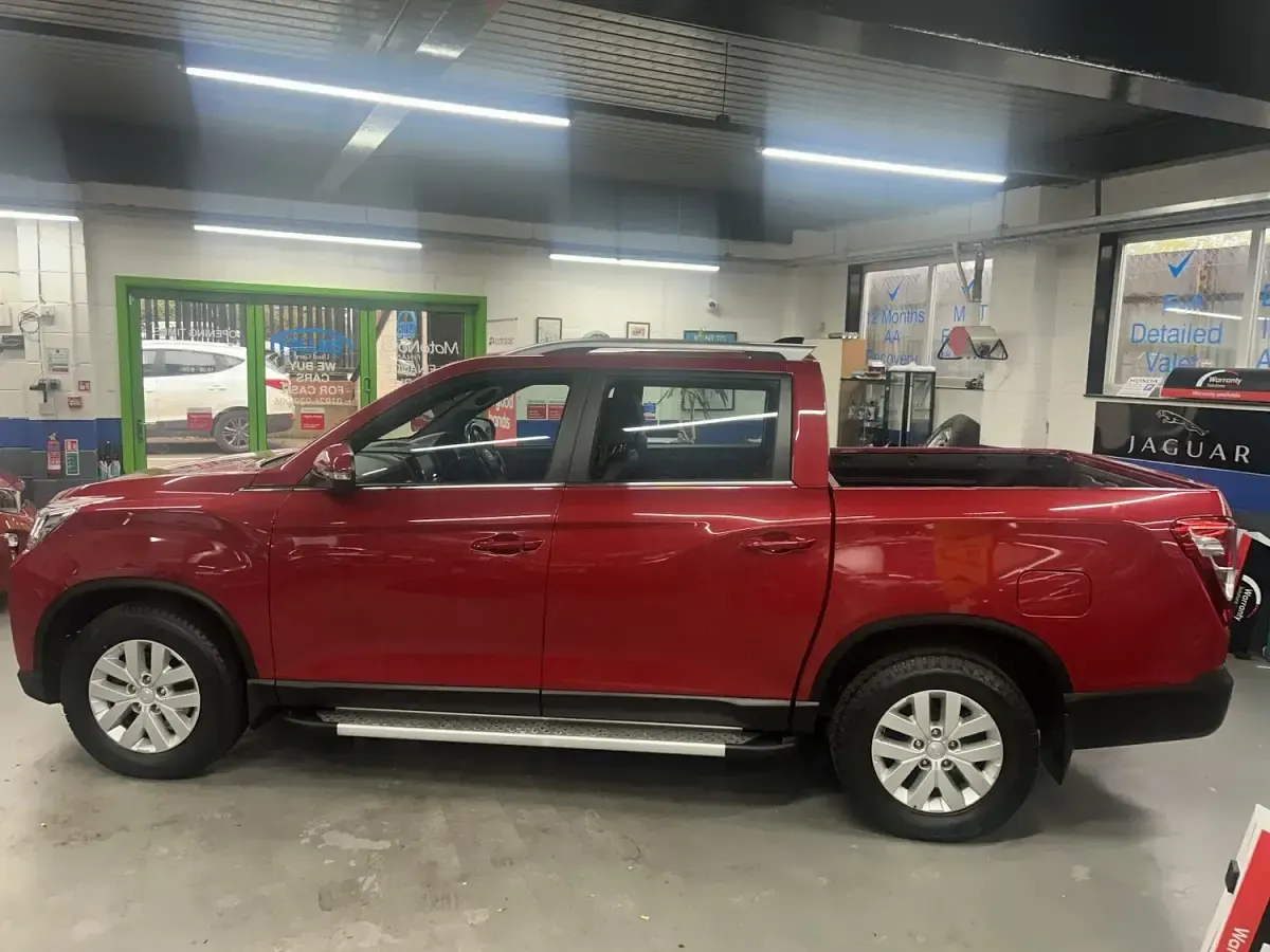 Used SsangYong Musso 187 HP (137 kW) 2022 Red Pickup