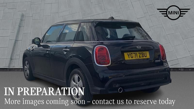 Used Mini Cooper Classic 136 HP (100 kW) 2021 Black Hatchback