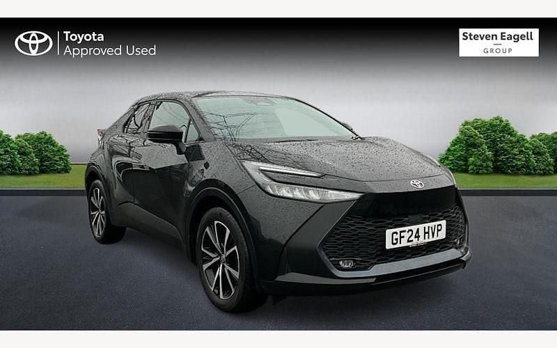 Used 2025 Toyota C-HR Design SUV | £25,990 (Fair price) - Image 1/3