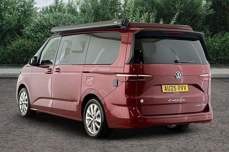 Used VW California California 245 HP (180 kW) 2025 Fortana red Van