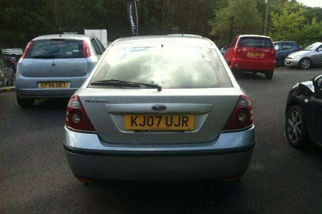 Begagnad Ford Mondeo 2007 Halvkombi