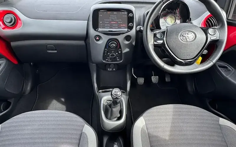 Used Toyota Aygo X-play 72 HP (52 kW) 2018 Red Hatchback