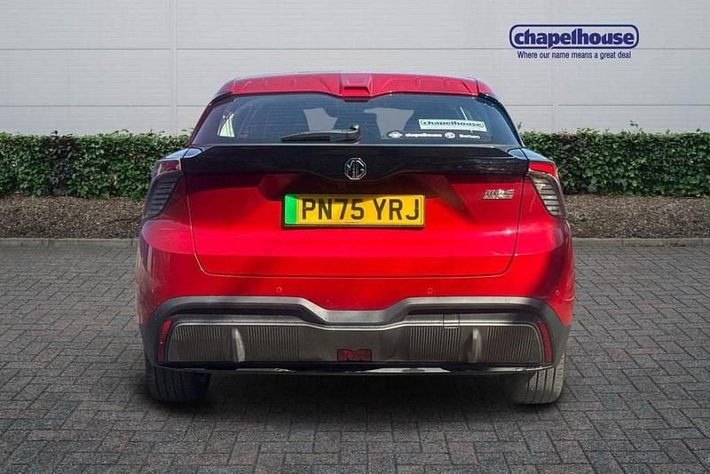 Begagnad MG MG4 EV 63 kW (87 HK) 2025 Halvkombi