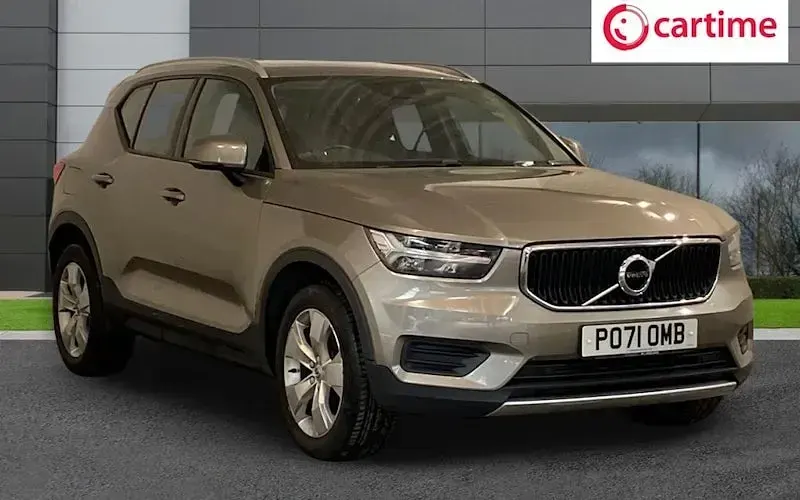 Used Volvo XC40 Momentum 163 HP (119 kW) 2021 SUV