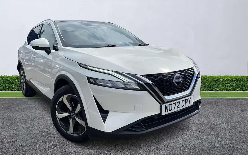 Used Nissan Qashqai N-Connecta 140 HP (102 kW) 2022 SUV