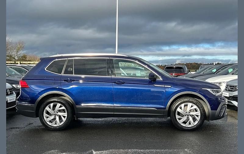 Used VW Tiguan Allspace Life 150 HP (110 kW) 2025 Blue SUV