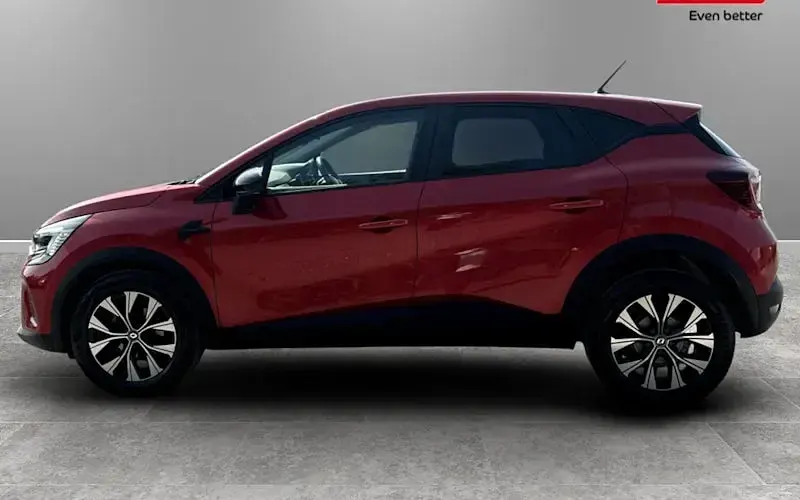 Used Renault Captur Evolution 91 HP (66 kW) 2023 Red SUV