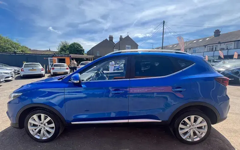 Used MG ZS Excite 106 HP (77 kW) 2018 Blue SUV
