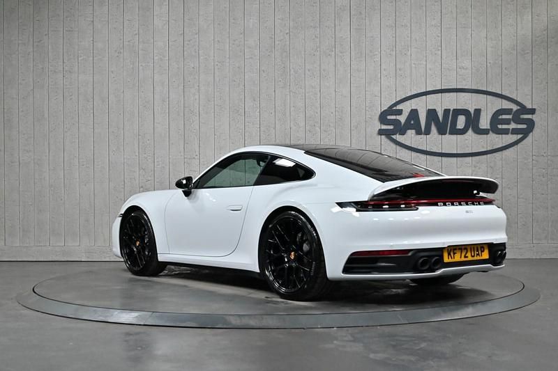 Used Porsche 911 Carrera 385 HP (283 kW) 2022 White Coupe