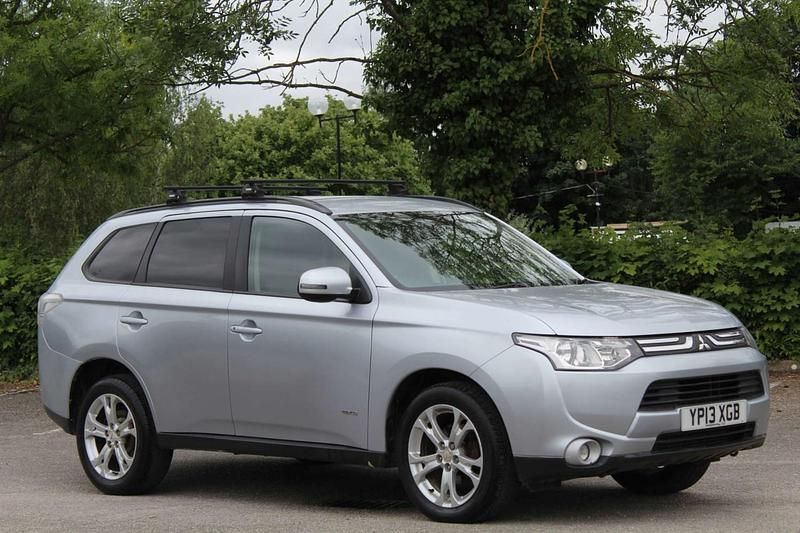 Silver Used 2013 Mitsubishi Outlander SUV | £4,990 (Fair price) - Image 1/4