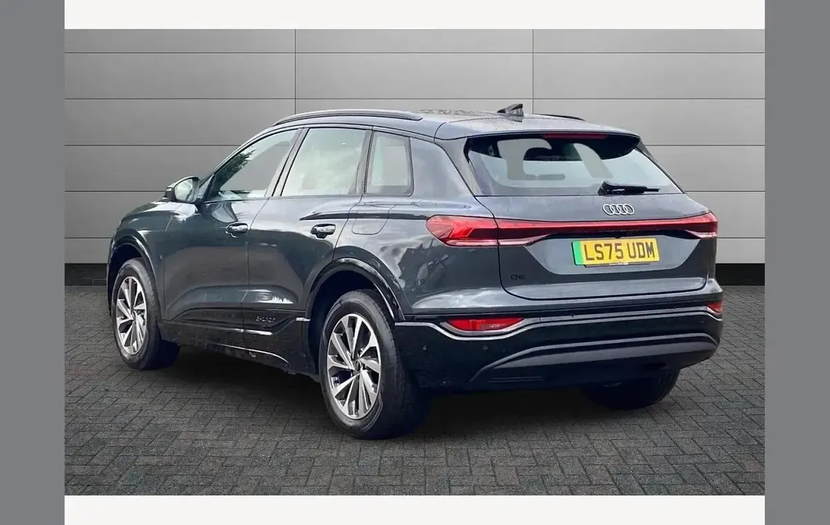 Used Audi Q6 e-tron Sport 185 kW (252 HP) 2026 Grey SUV