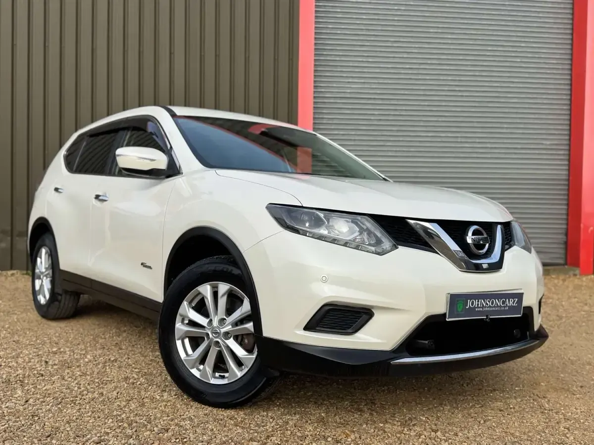 Used Nissan X-Trail 177 HP (130 kW) 2016 White SUV