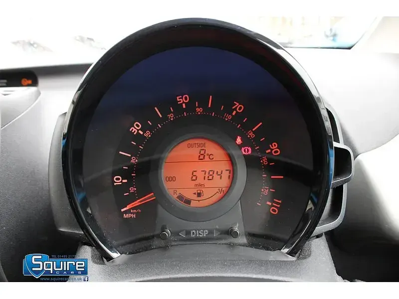 Used Peugeot 108 Active 68 HP (50 kW) 2016 Blue Hatchback
